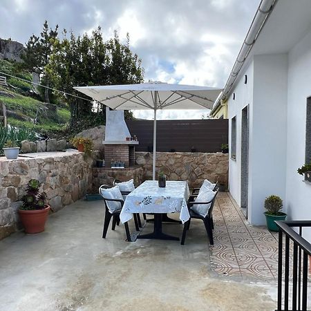 O Cobijo De Elva Villa Arou Buitenkant foto